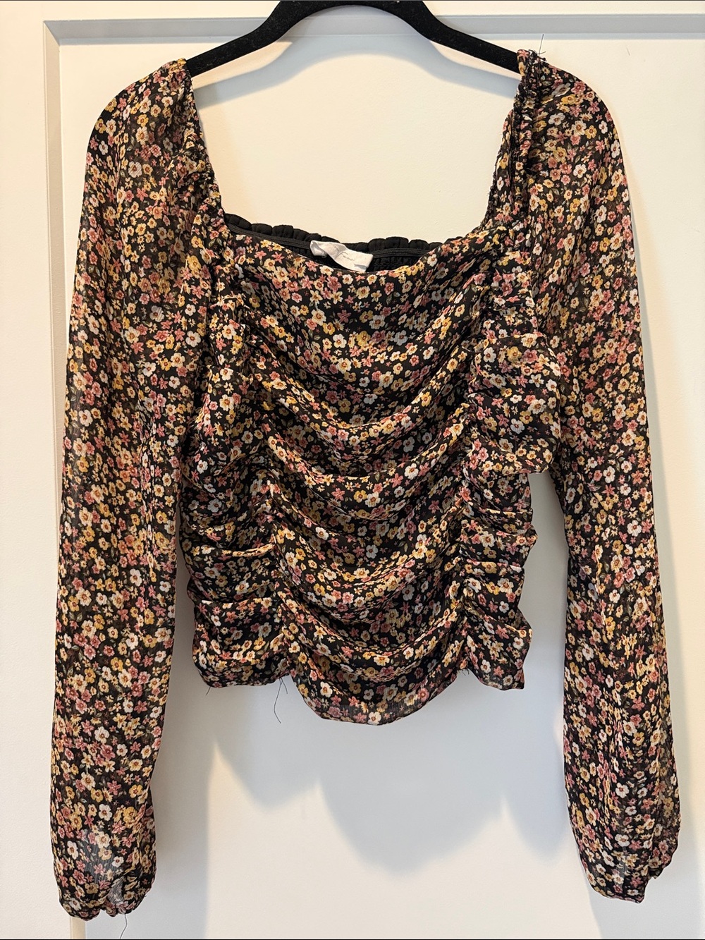 All in Favor Black Floral Ruched Long-Sleeve Crop Top
